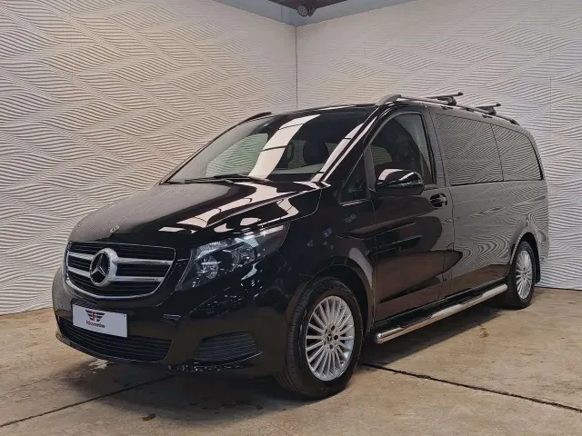 Mercedes-Benz V 220