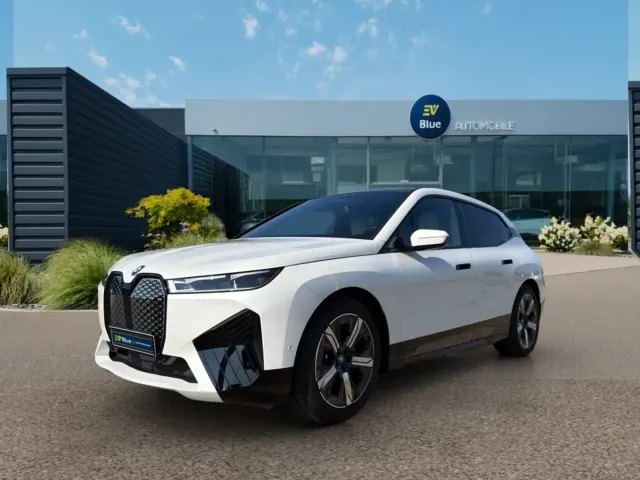BMW iX