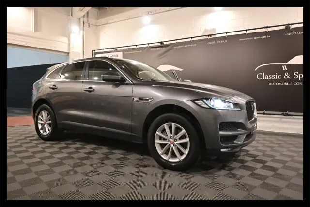 Jaguar F-Pace