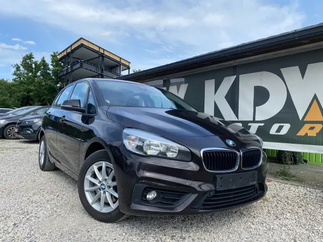 BMW 218