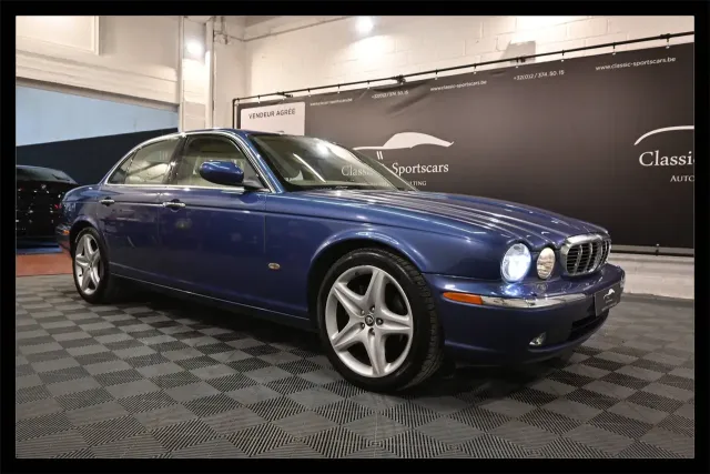 Jaguar XJ6