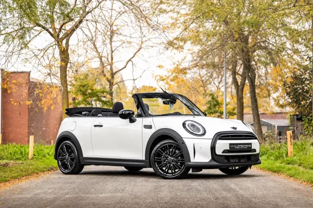 MINI Cooper Cabrio