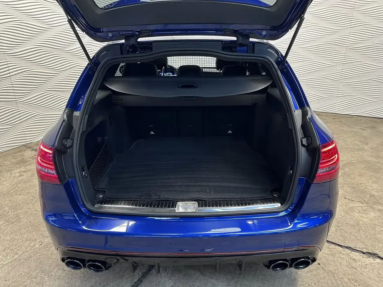 Mercedes-Benz C 43 AMG - 39