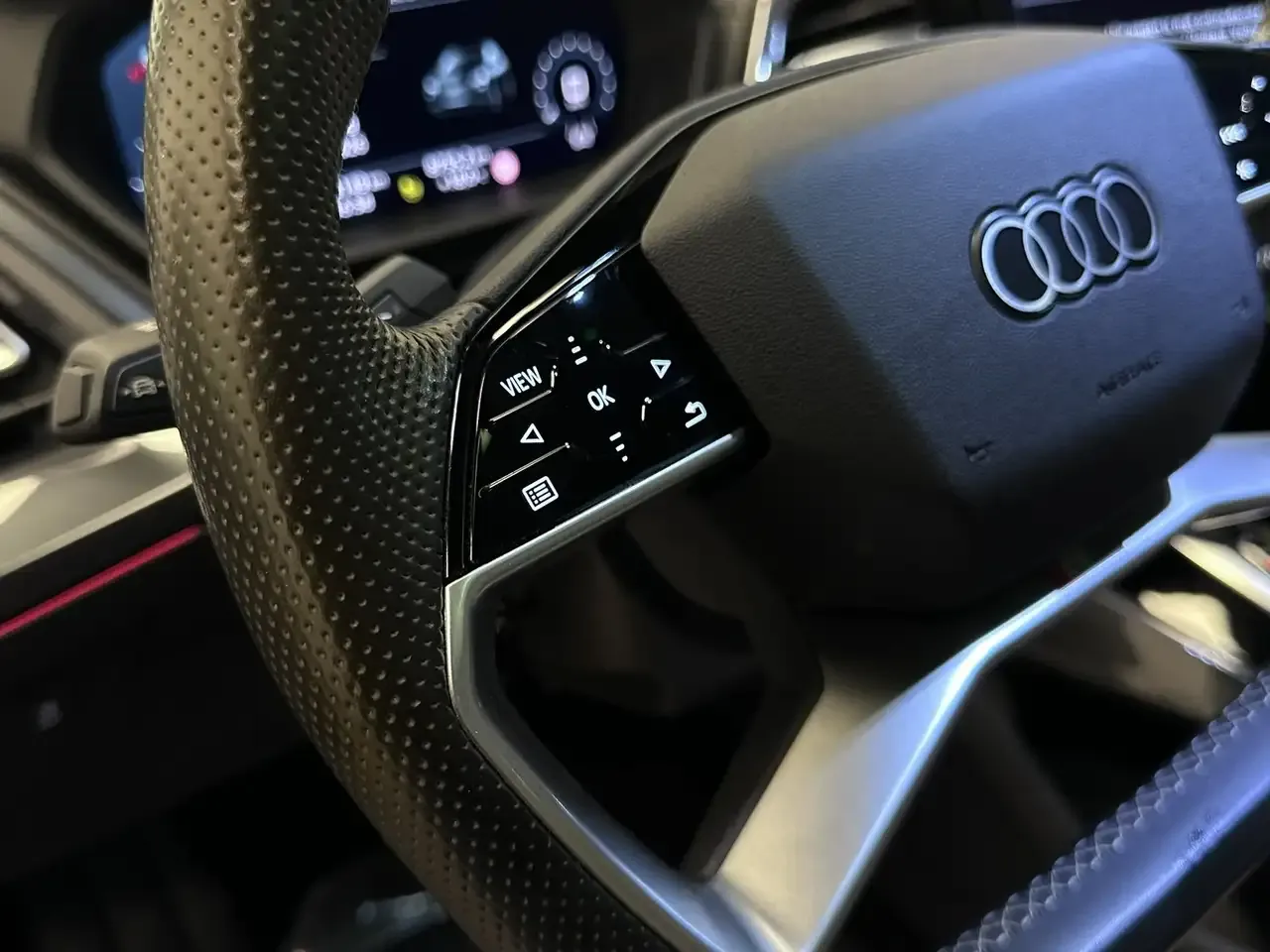 Audi Q4 e-tron - 24