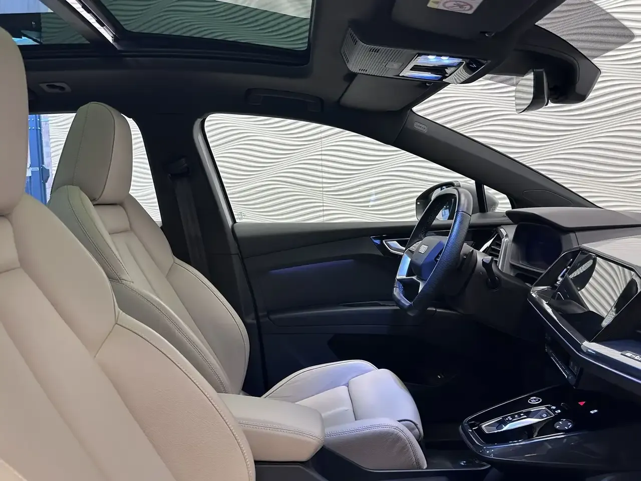 Audi Q4 e-tron - 35