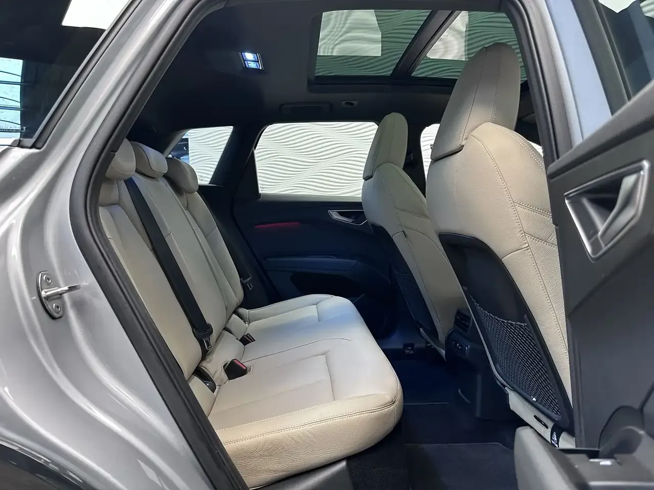 Audi Q4 e-tron - 37