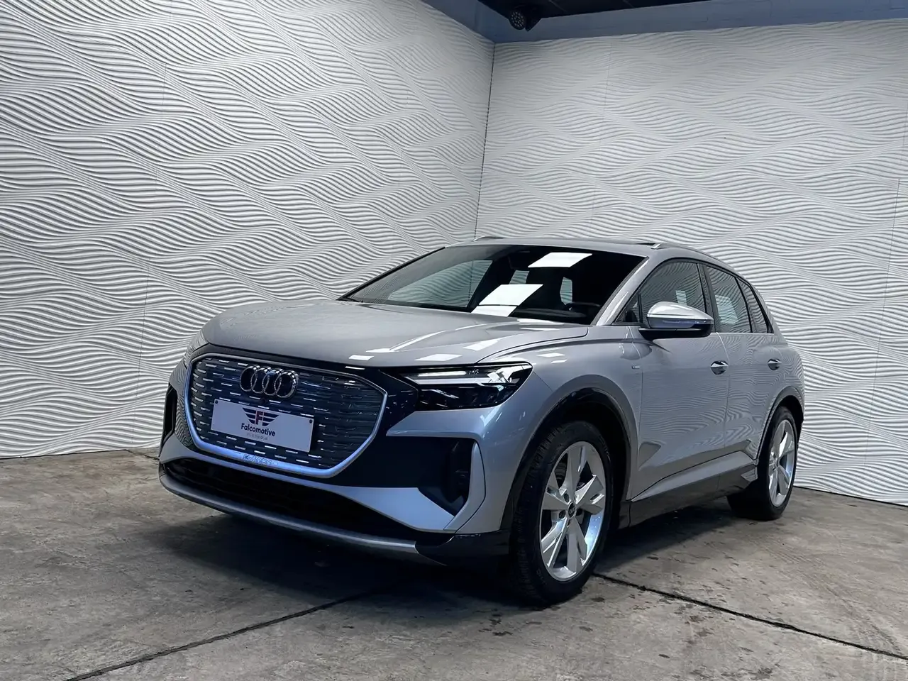 Audi Q4 e-tron - 4