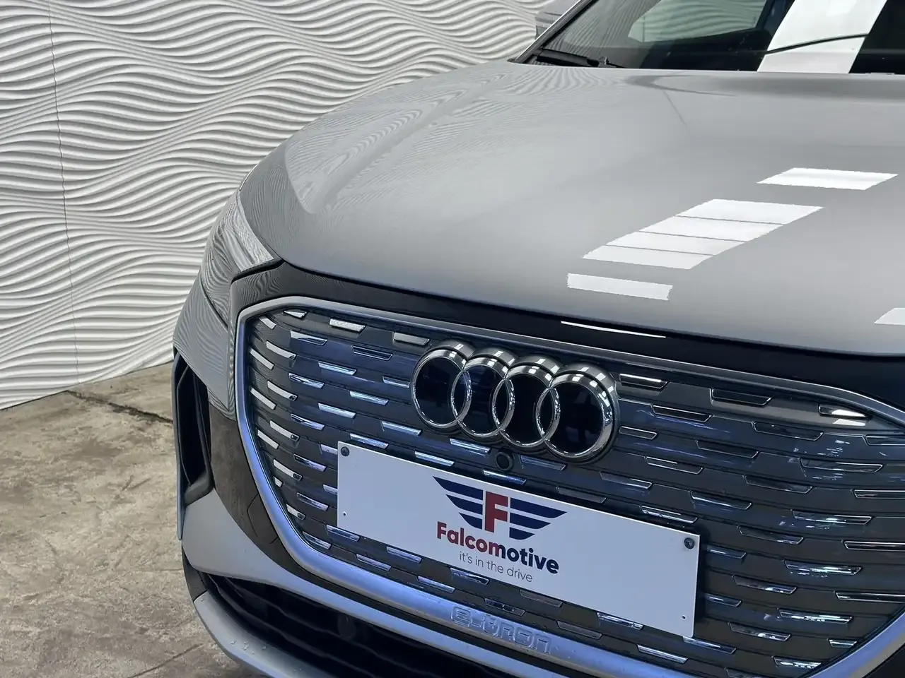 Audi Q4 e-tron - 8