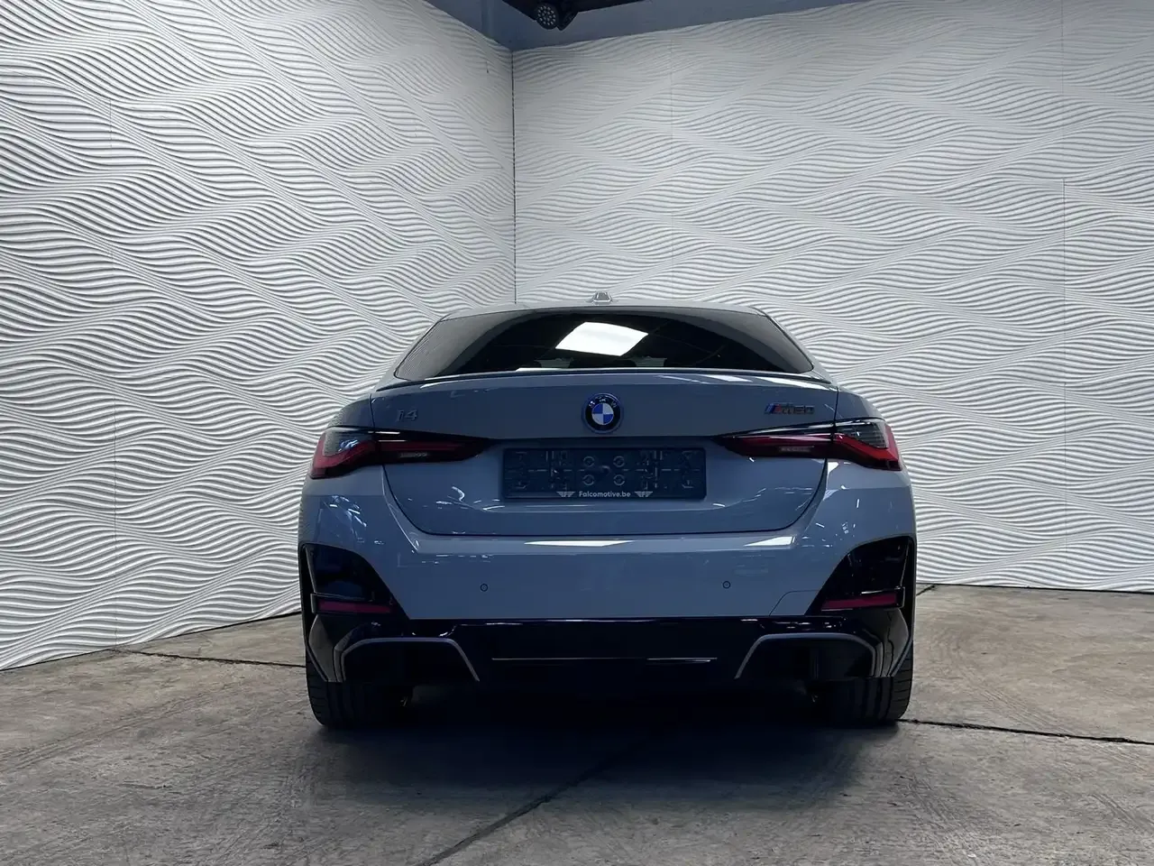 BMW i4 - 12