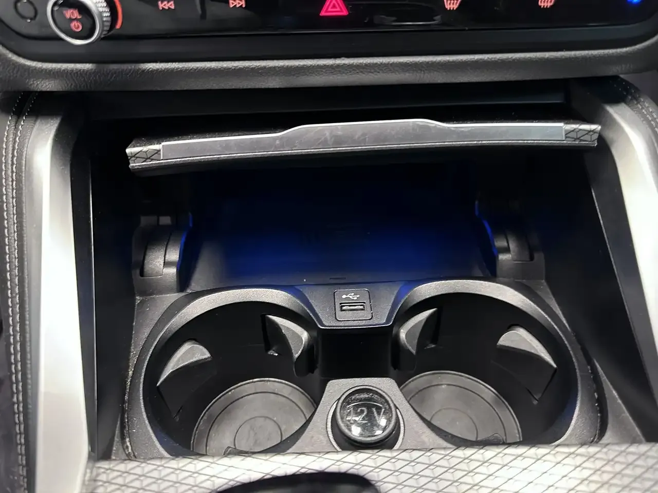 BMW i4 - 28