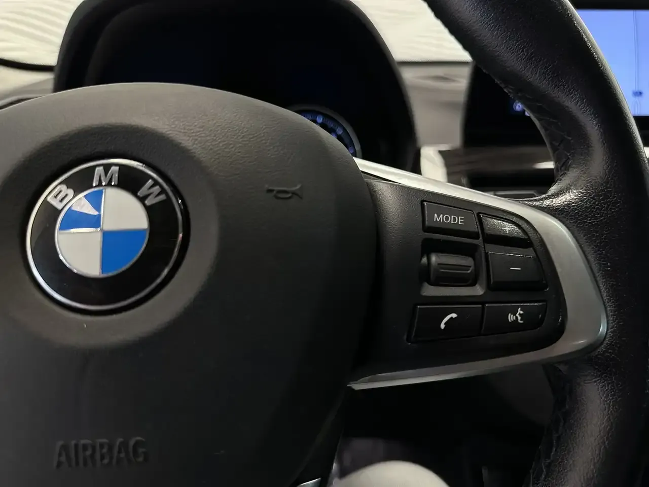 BMW X1 - 24