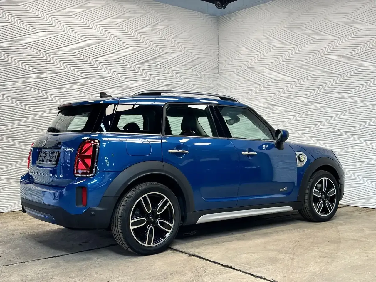 MINI Cooper SE Countryman - 13