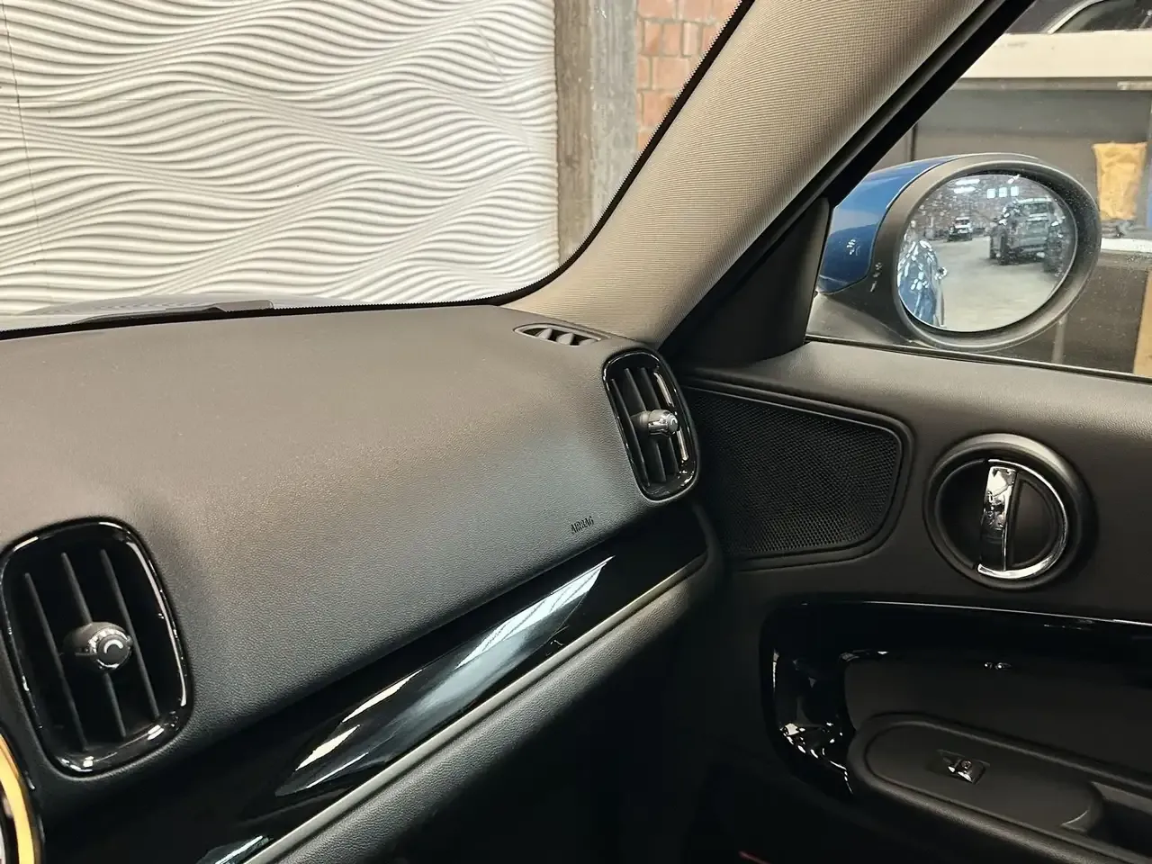 MINI Cooper SE Countryman - 27