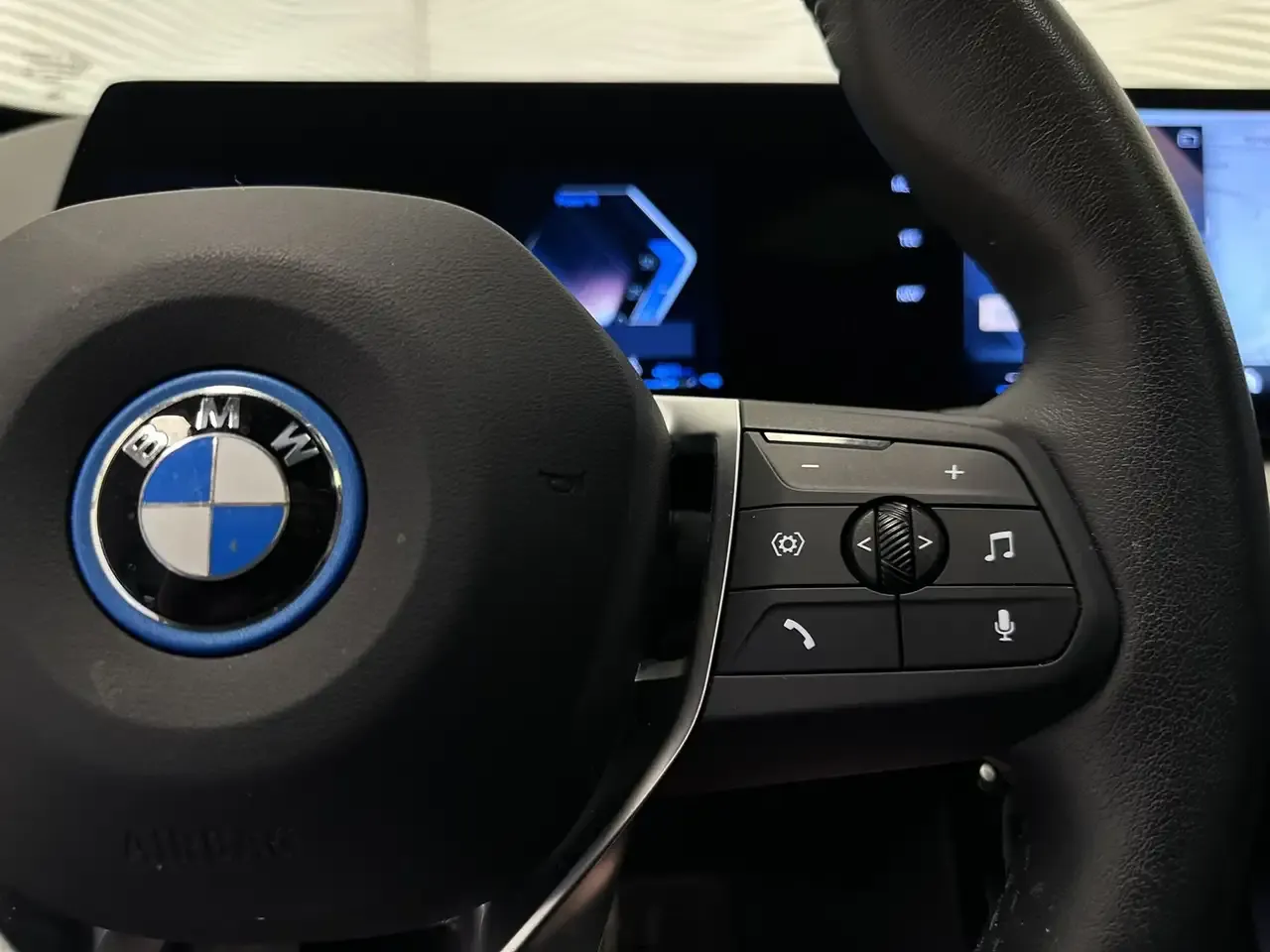 BMW X1 - 24