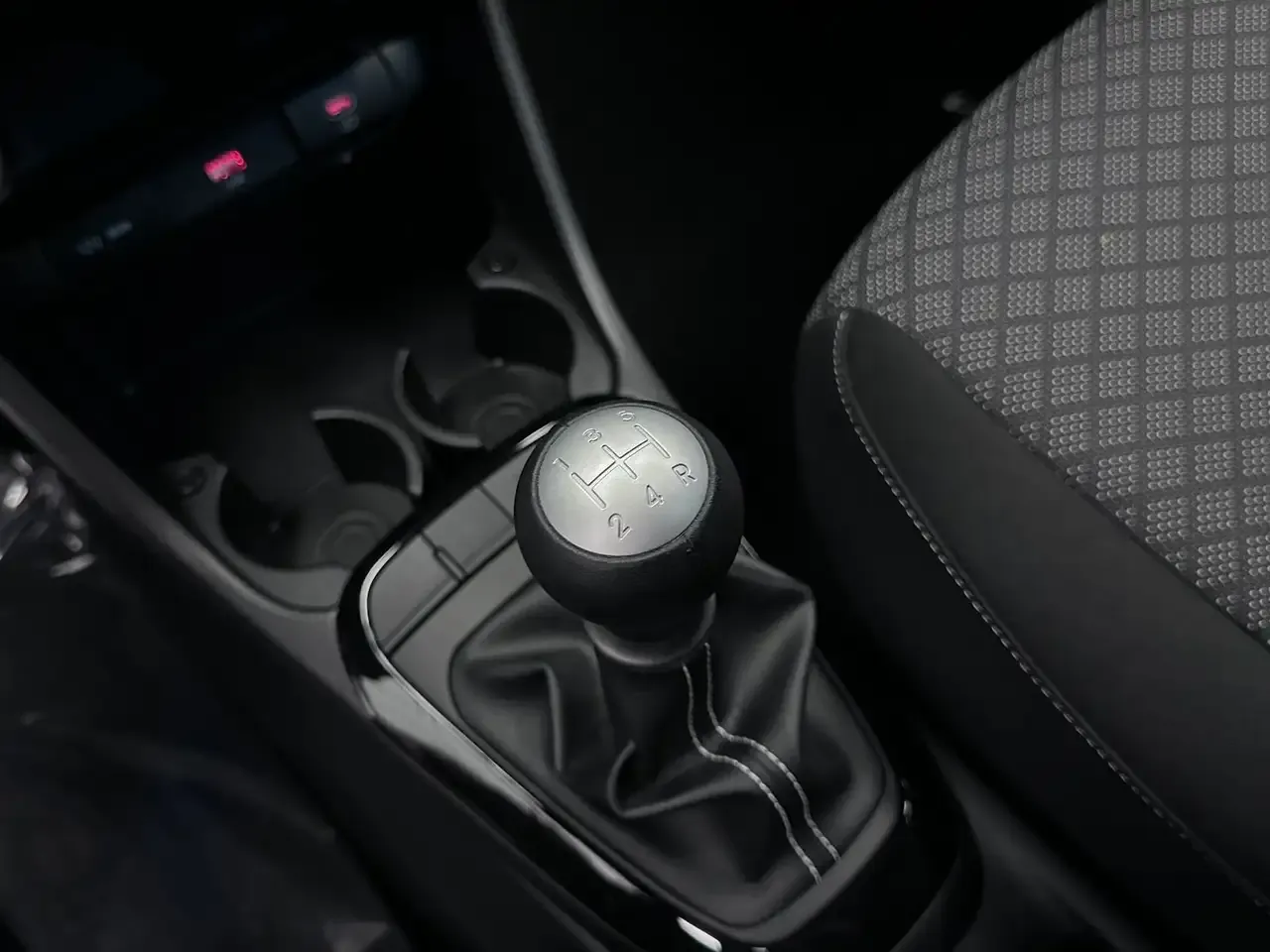 Kia Picanto - 24