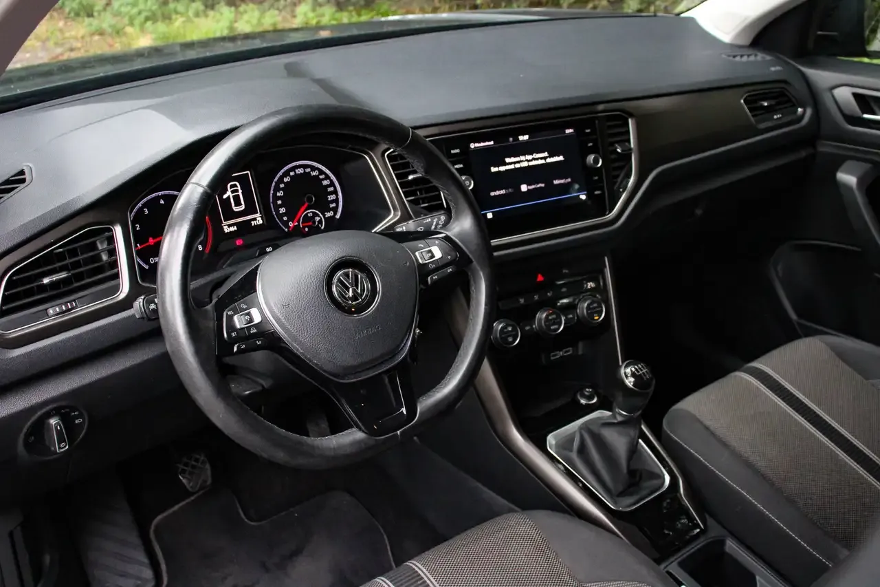Volkswagen T-Roc - 9
