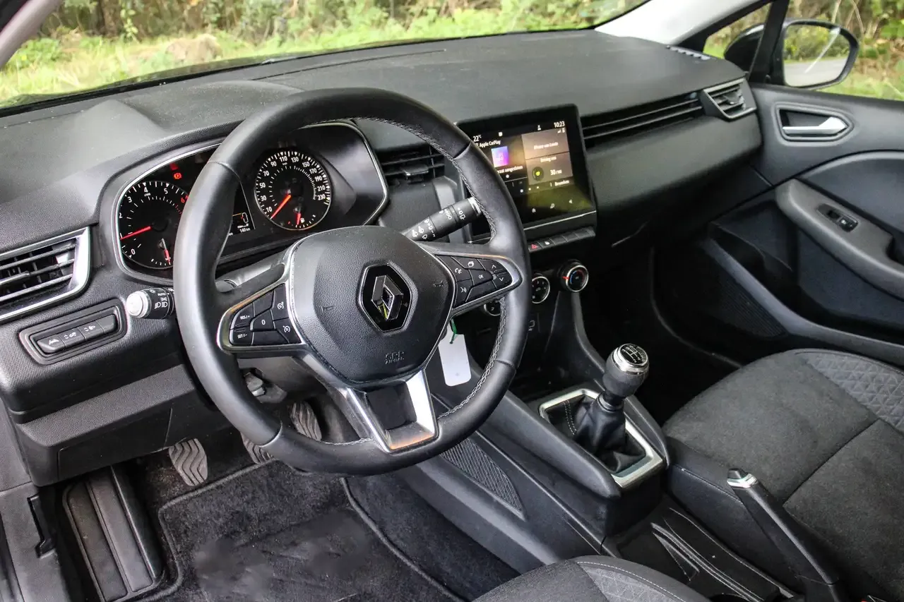Renault Clio - 8