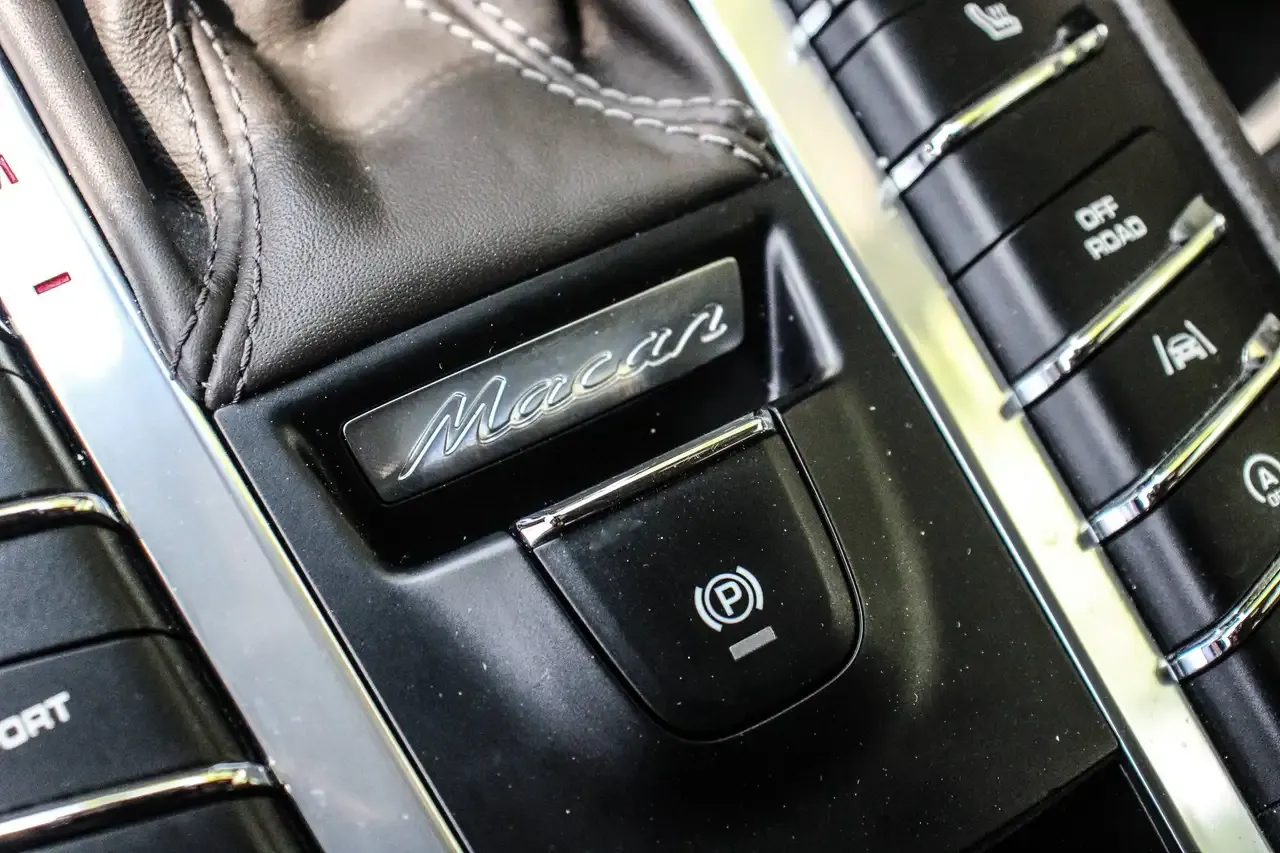 Porsche Macan - 21