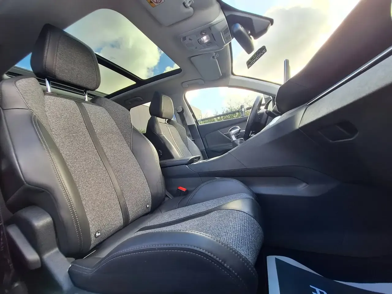 Peugeot 3008 - 12