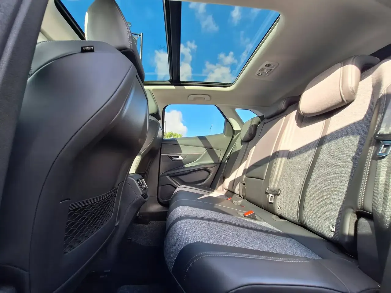Peugeot 3008 - 18