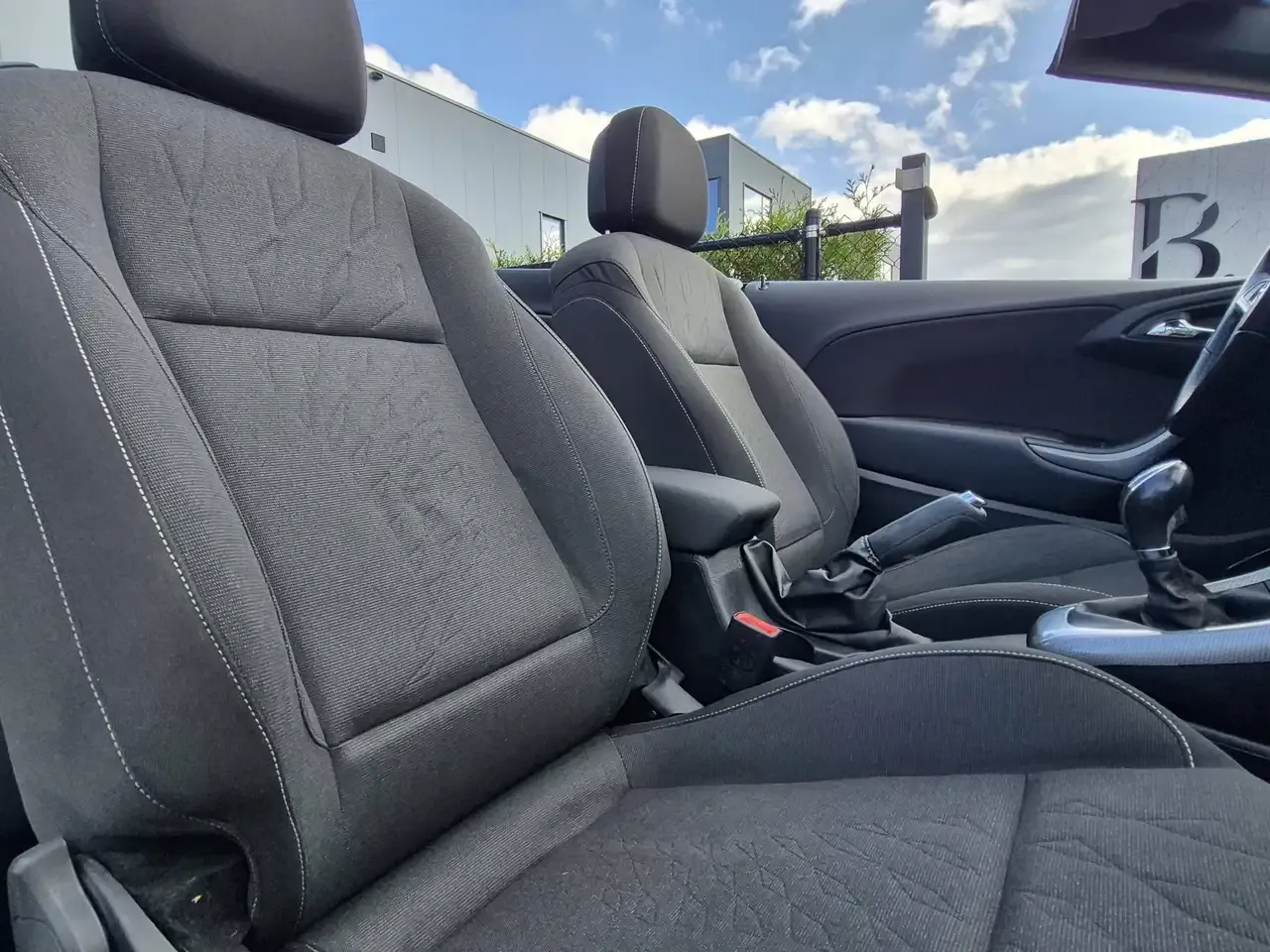 Opel Cascada - 12