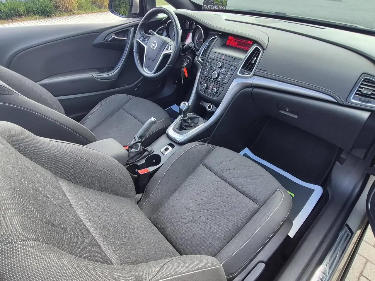 Opel Cascada - 13
