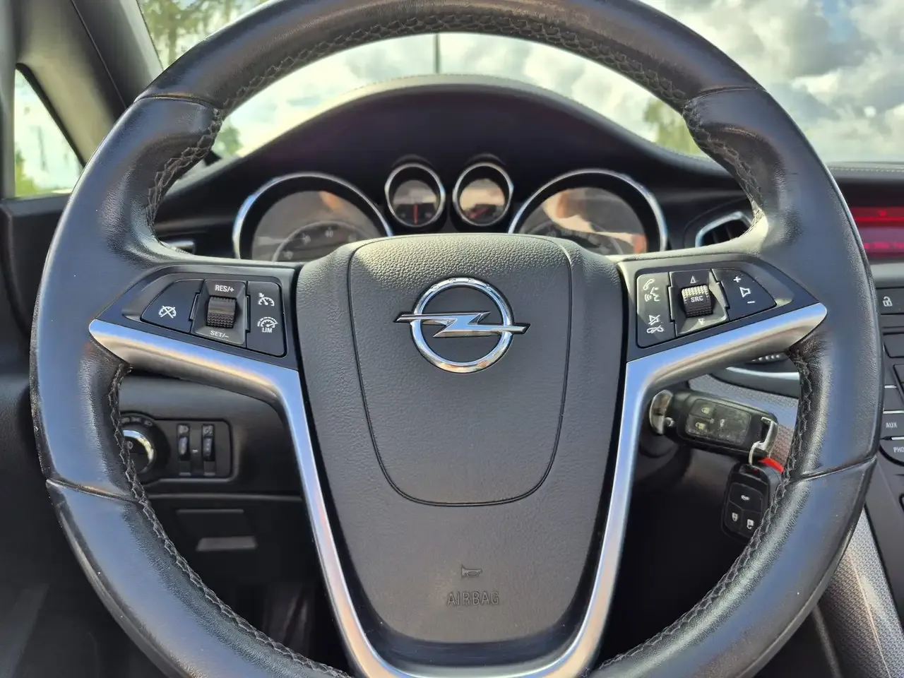 Opel Cascada - 21