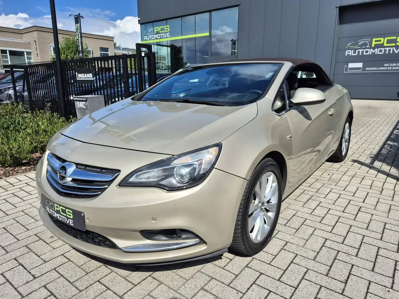 Opel Cascada - 28