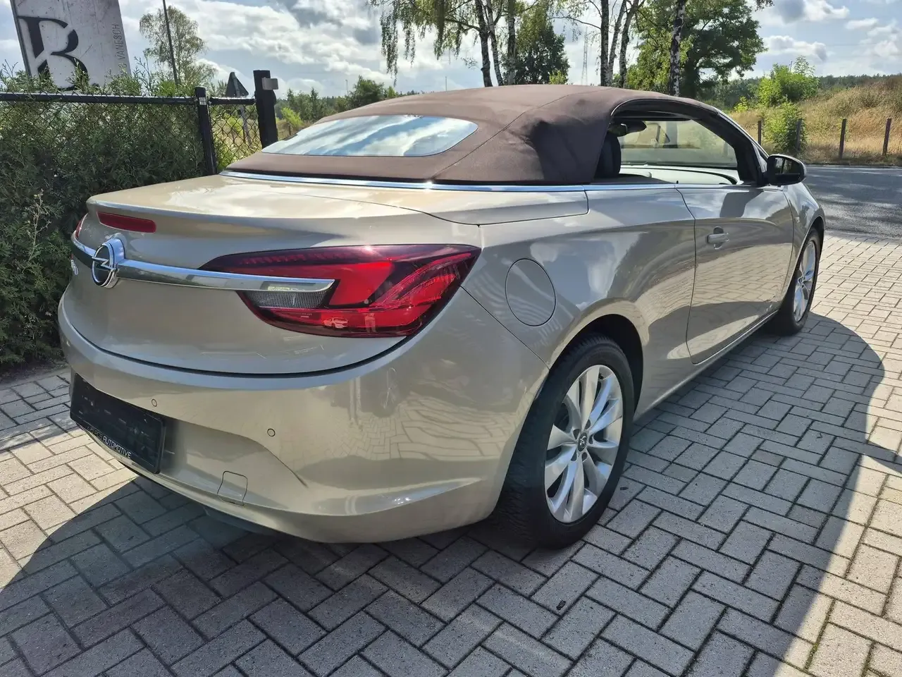 Opel Cascada - 30