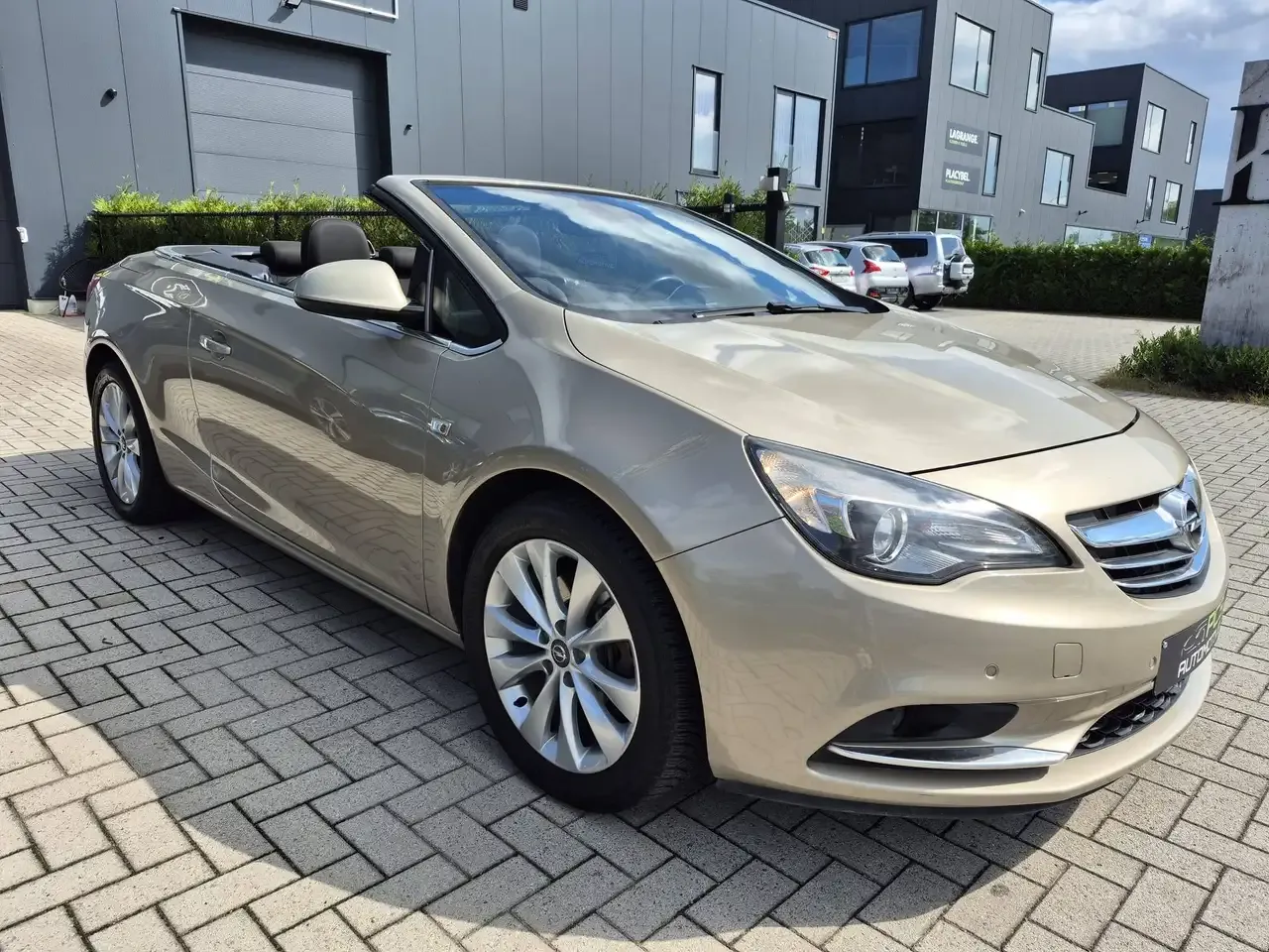 Opel Cascada - 3
