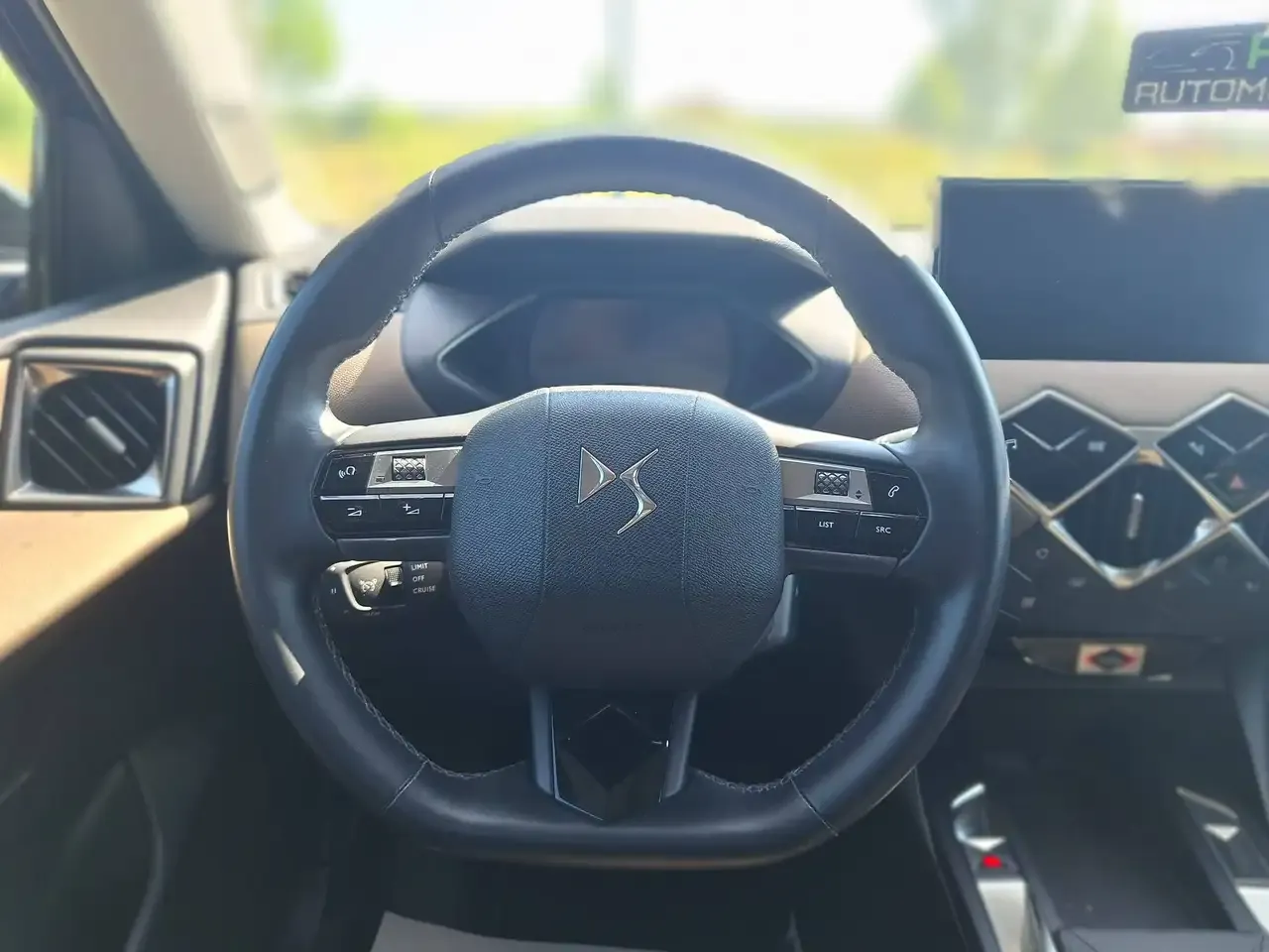DS Automobiles DS 3 Crossback - 24