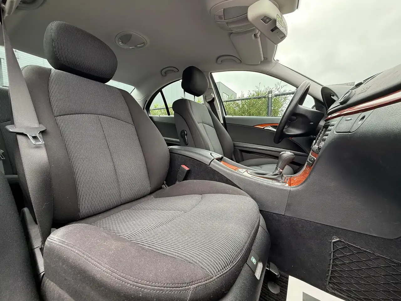 Mercedes-Benz E 200 - 14