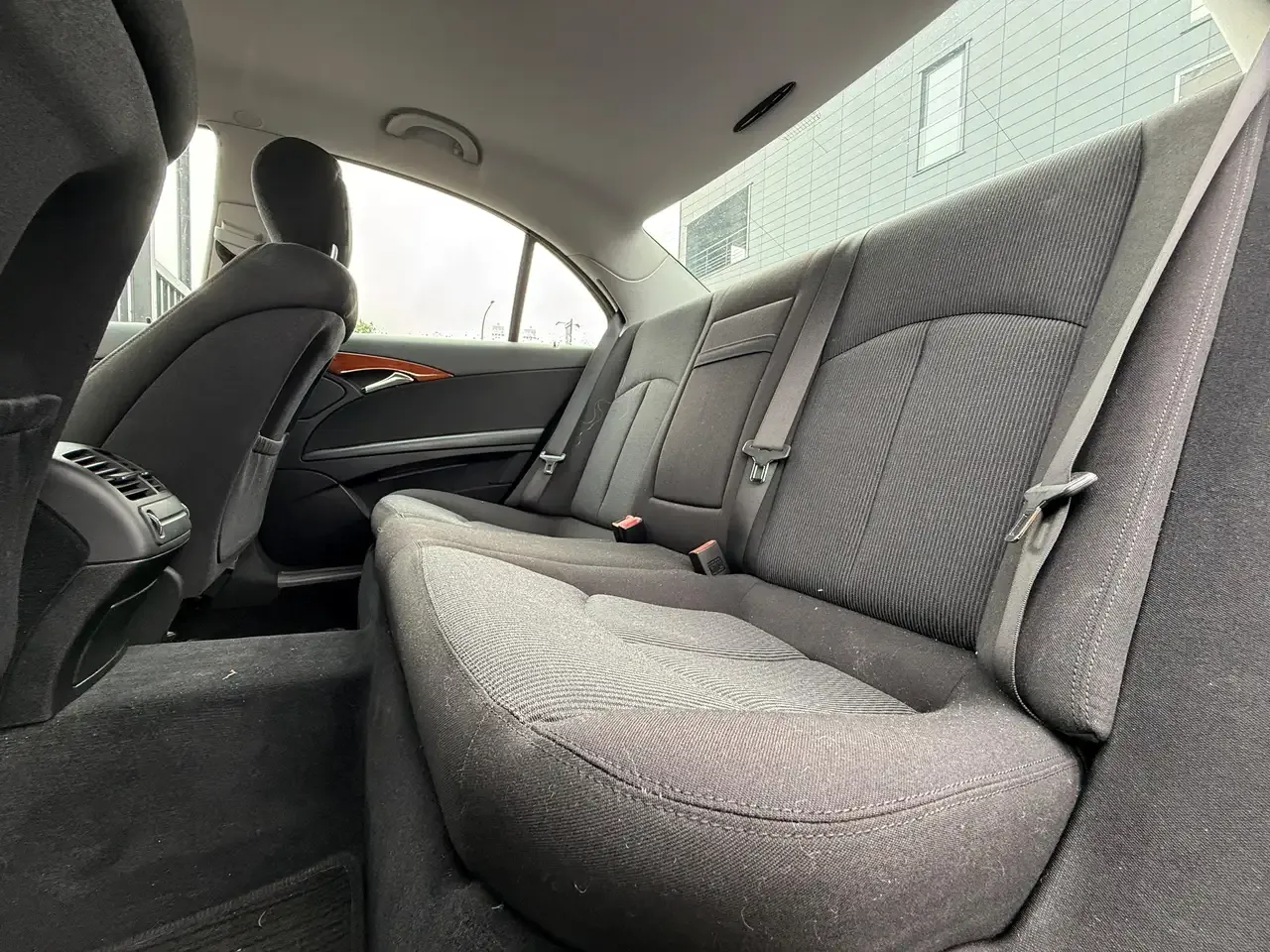 Mercedes-Benz E 200 - 21