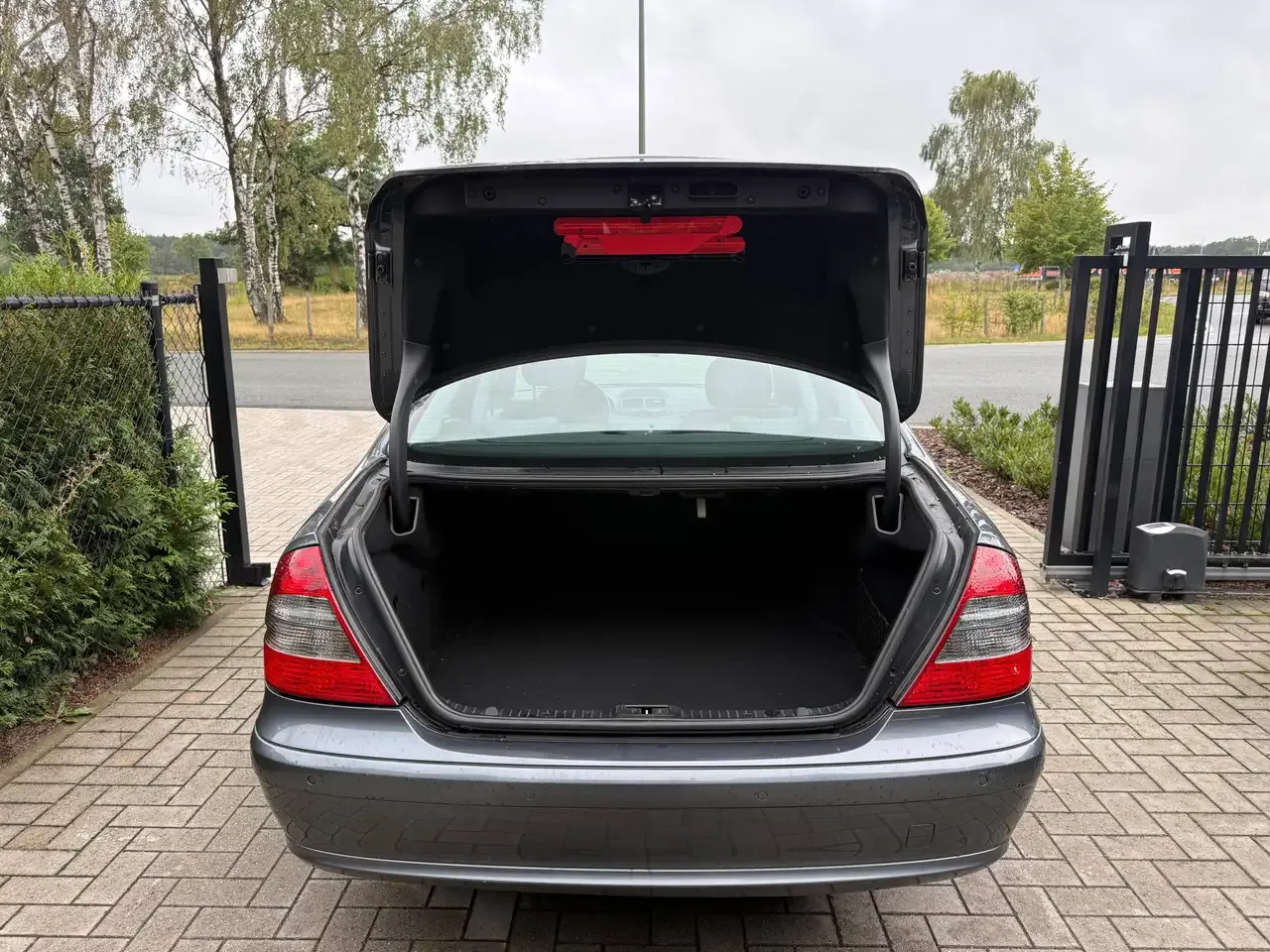 Mercedes-Benz E 200 - 8