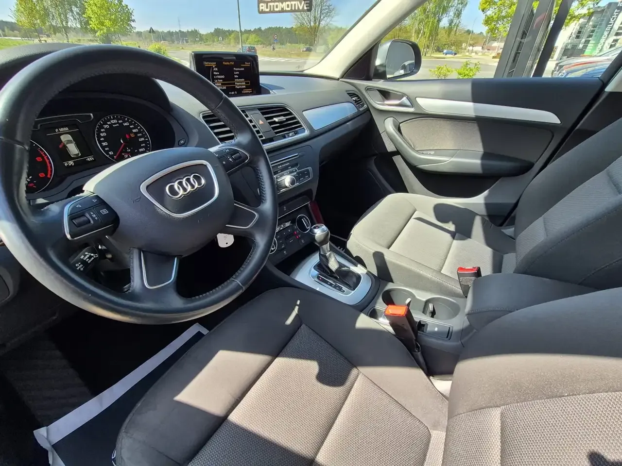 Audi Q3 - 21