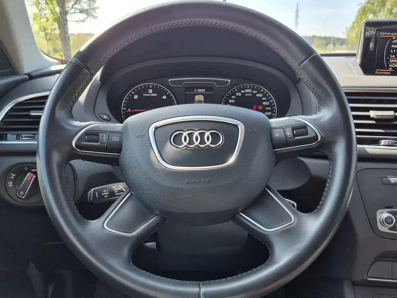 Audi Q3 - 25