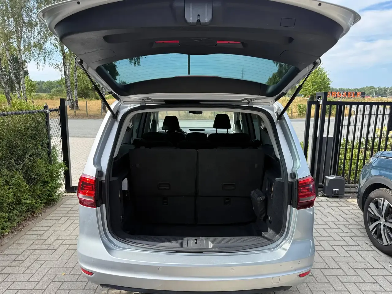 Volkswagen Sharan - 8
