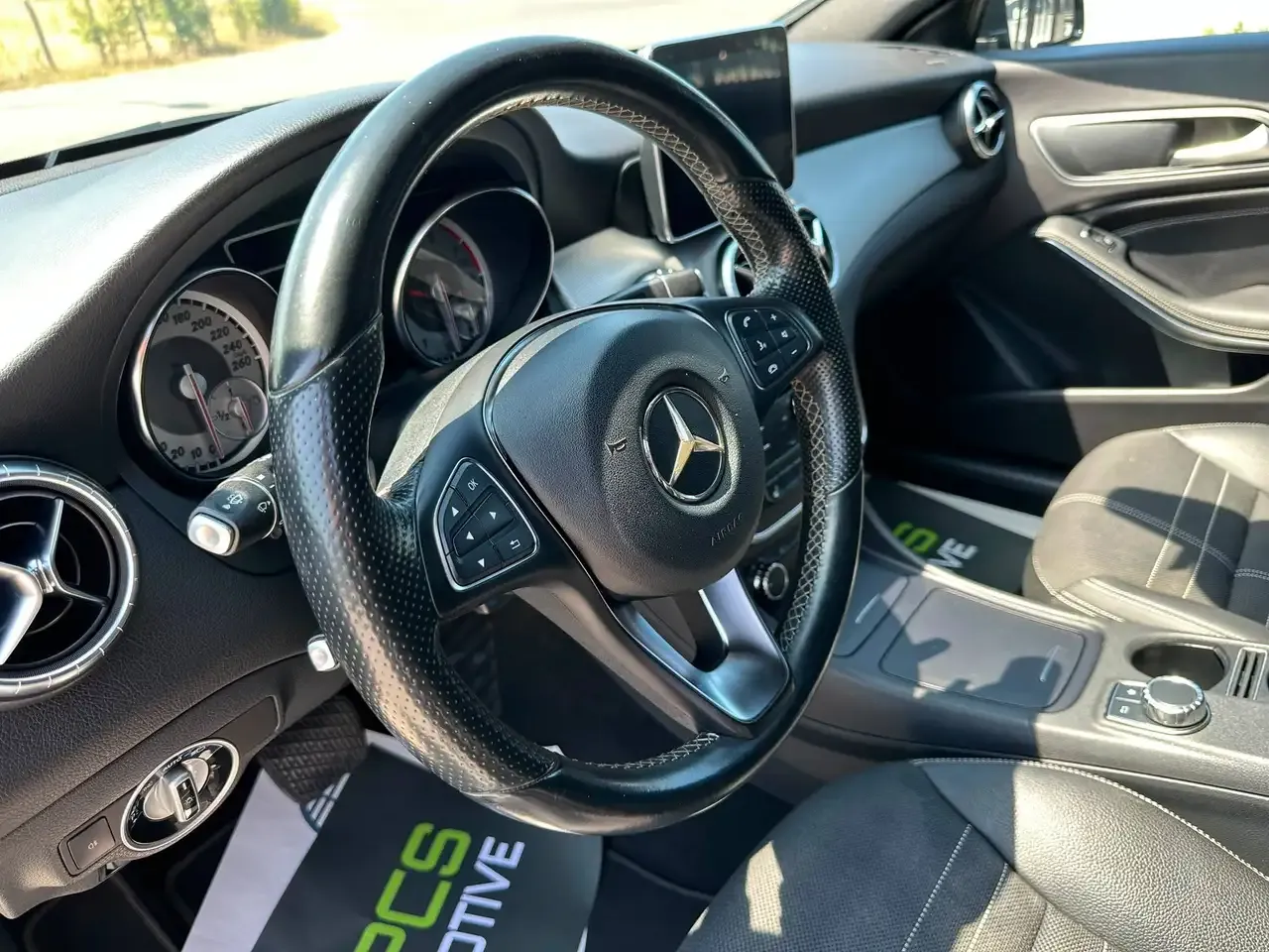 Mercedes-Benz CLA 180 - 14