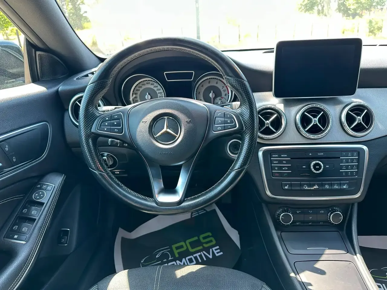 Mercedes-Benz CLA 180 - 15