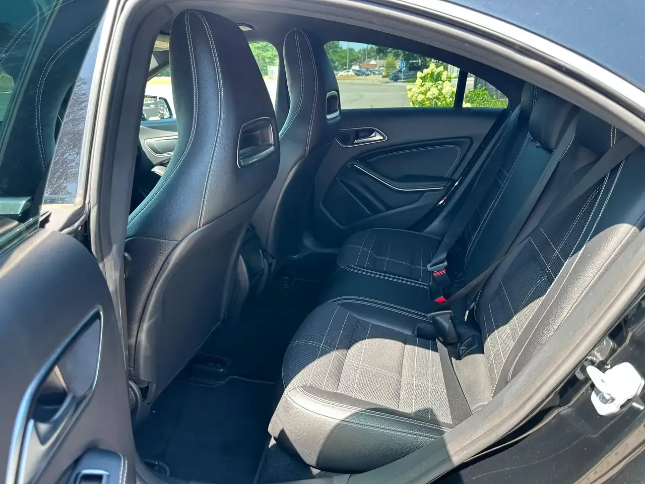 Mercedes-Benz CLA 180 - 16