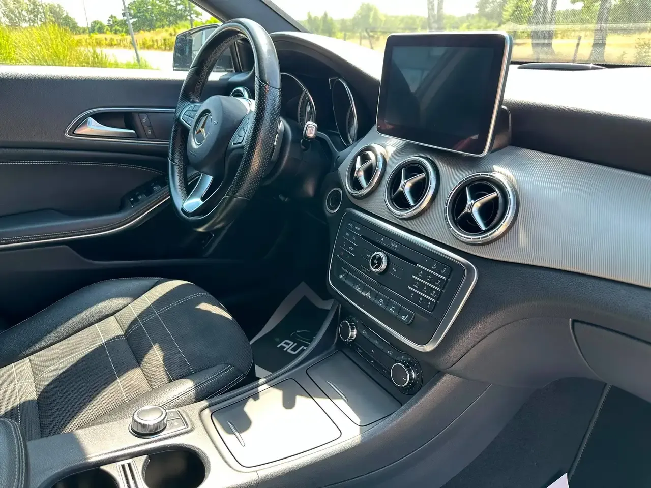 Mercedes-Benz CLA 180 - 20