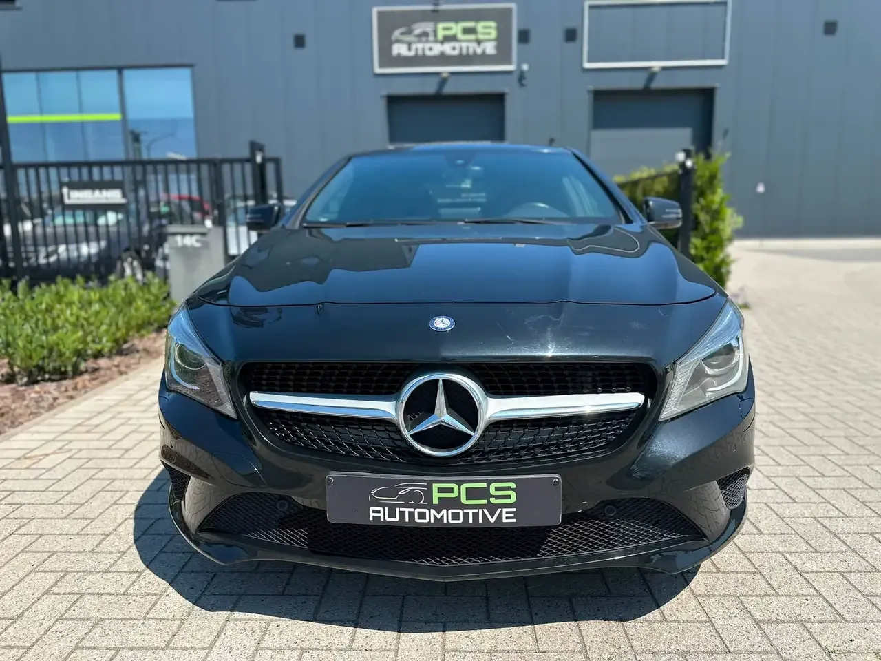 Mercedes-Benz CLA 180 - 2