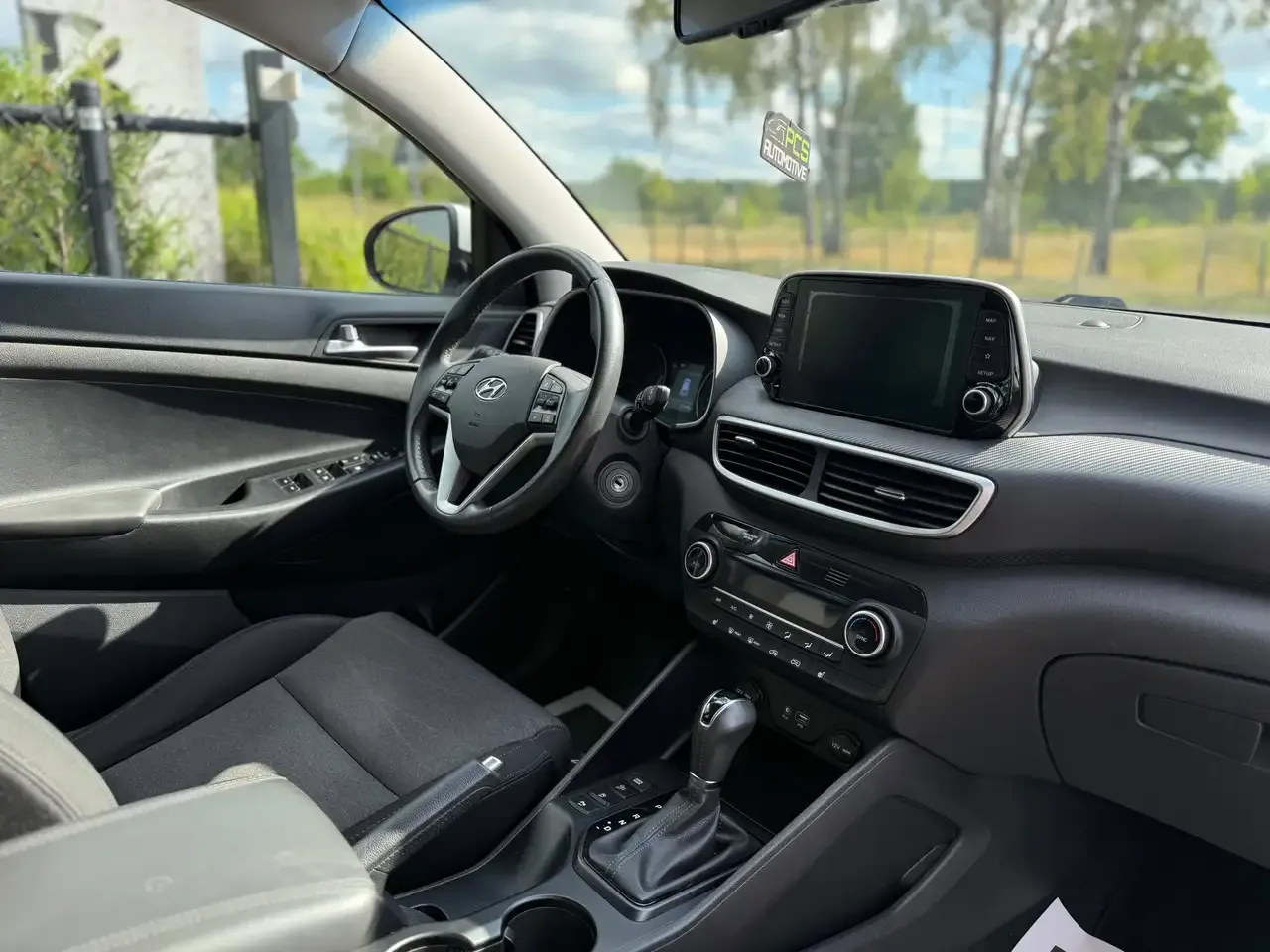 Hyundai TUCSON - 16