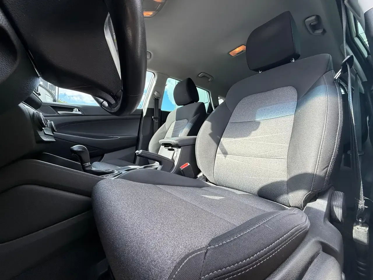 Hyundai TUCSON - 23