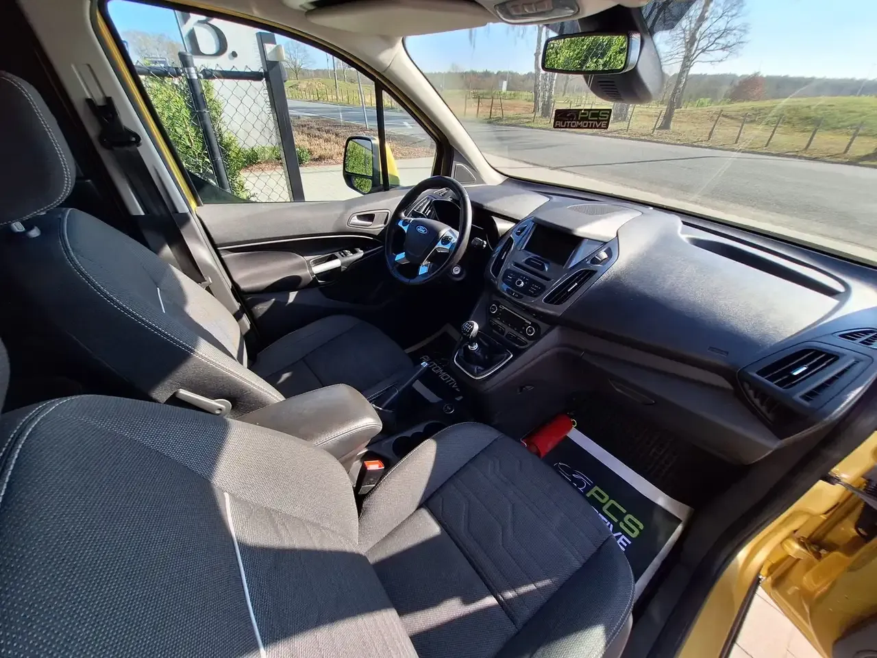 Ford Tourneo Connect - 18
