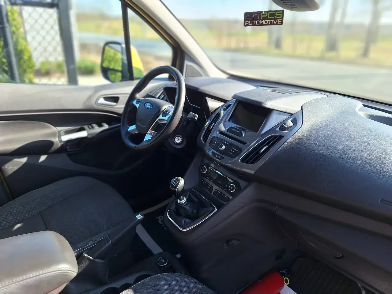 Ford Tourneo Connect - 19
