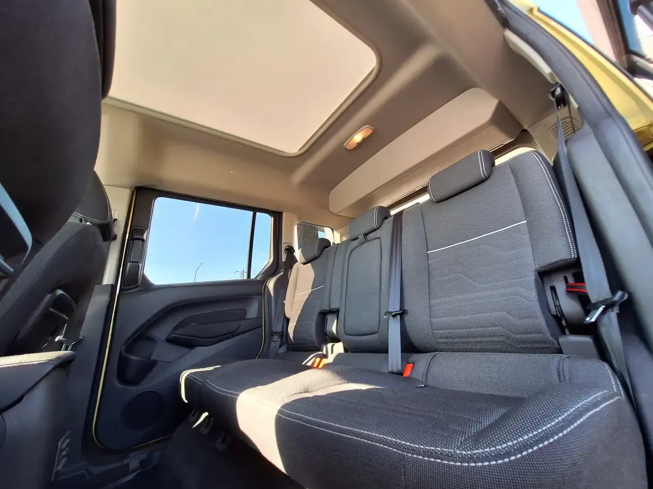 Ford Tourneo Connect - 24