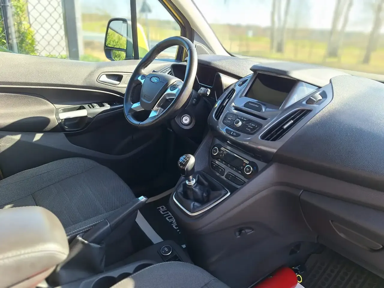 Ford Tourneo Connect - 26