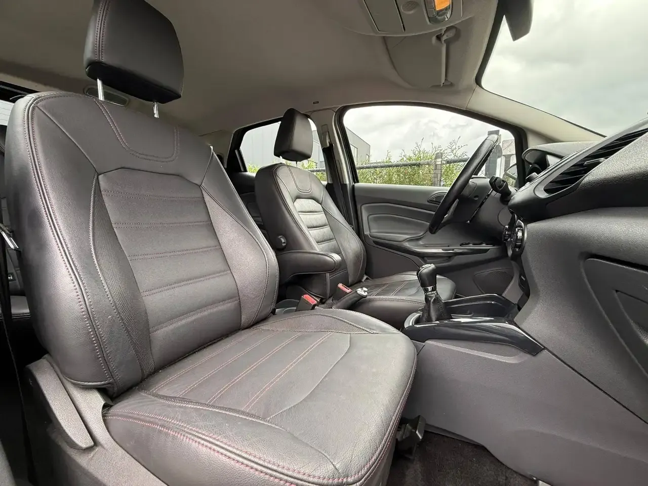 Ford EcoSport - 13