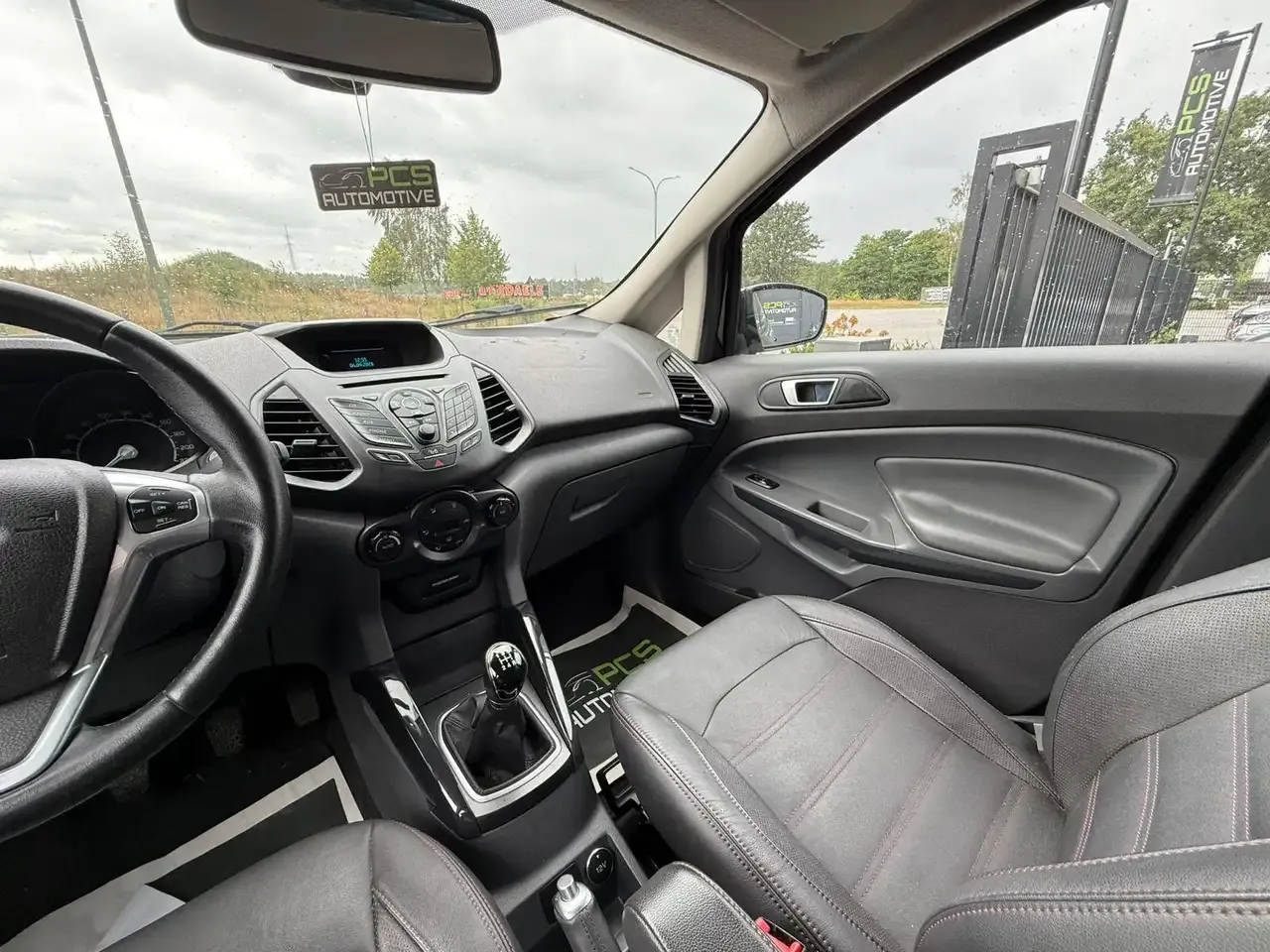 Ford EcoSport - 25